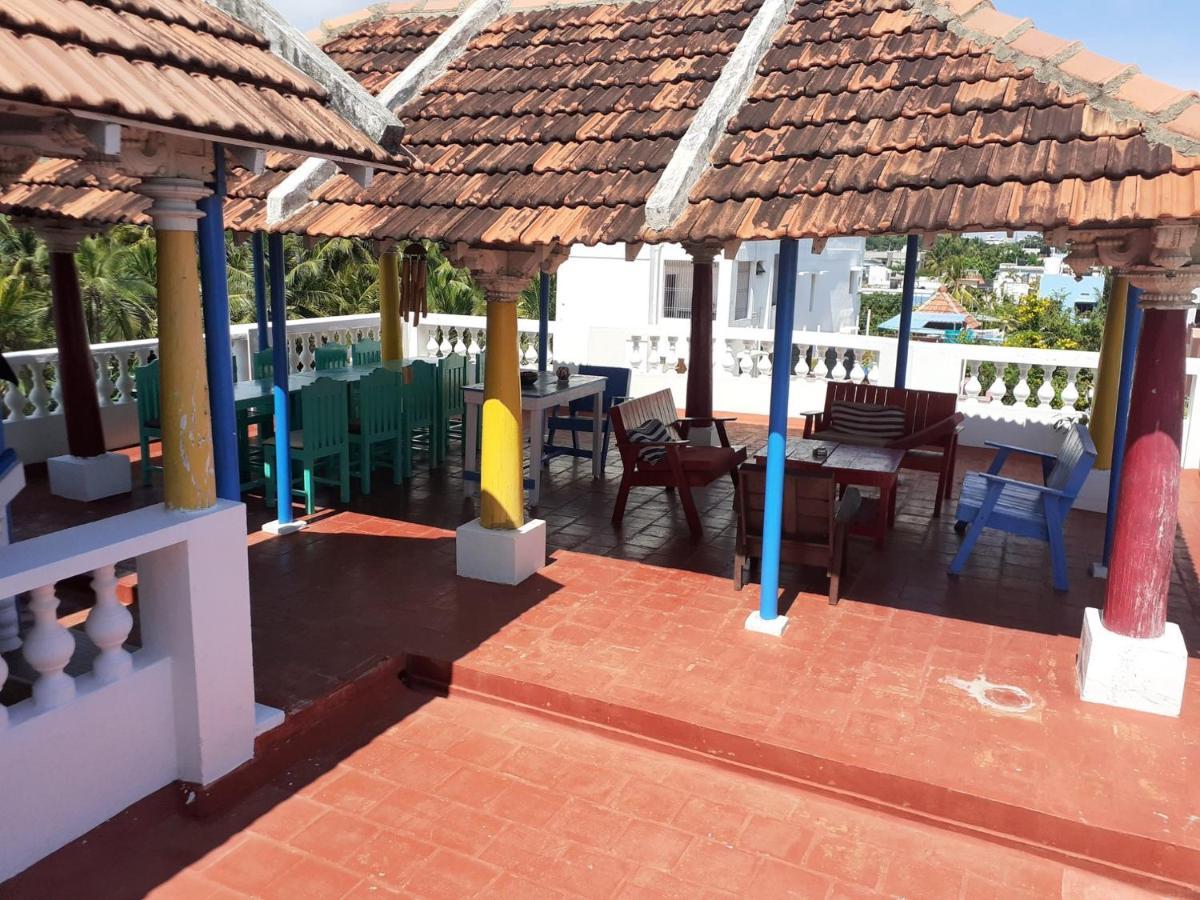 Holi-Wood Guesthouse Pondicherry Dış mekan fotoğraf