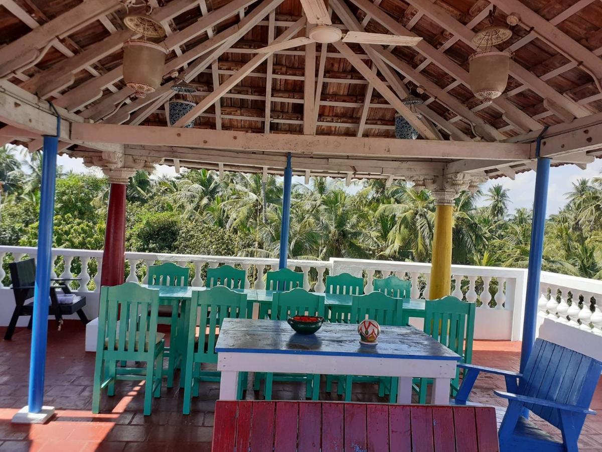 Holi-Wood Guesthouse Pondicherry Dış mekan fotoğraf