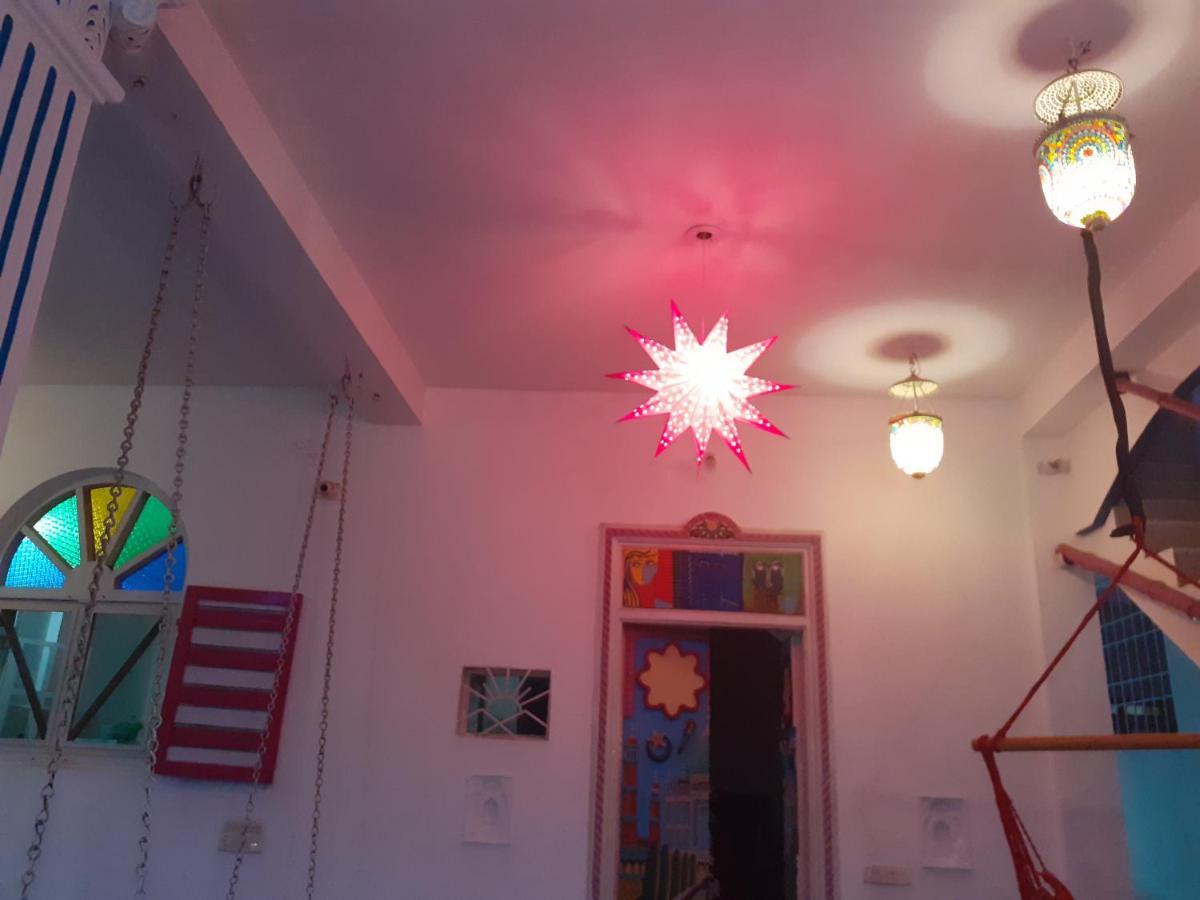 Holi-Wood Guesthouse Pondicherry Dış mekan fotoğraf