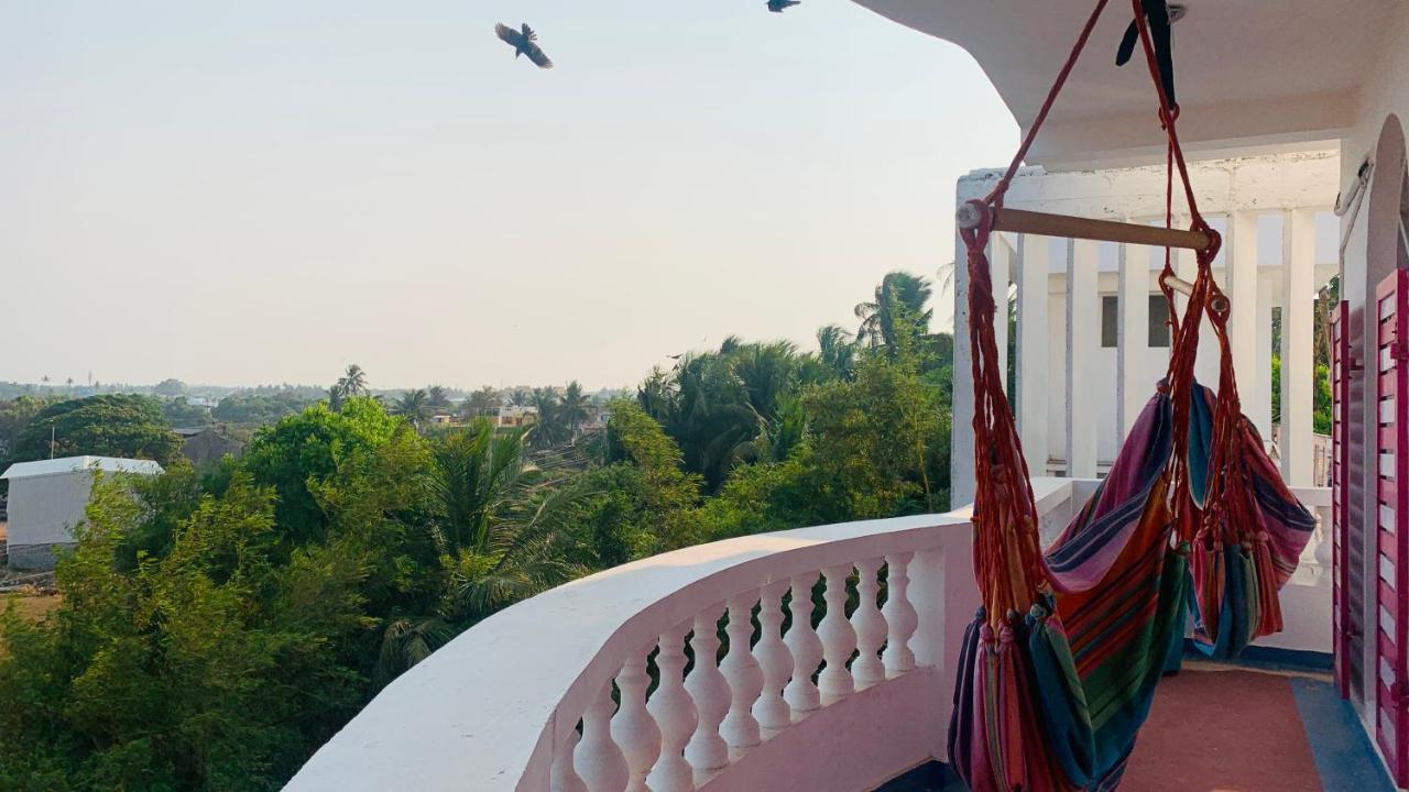 Holi-Wood Guesthouse Pondicherry Dış mekan fotoğraf