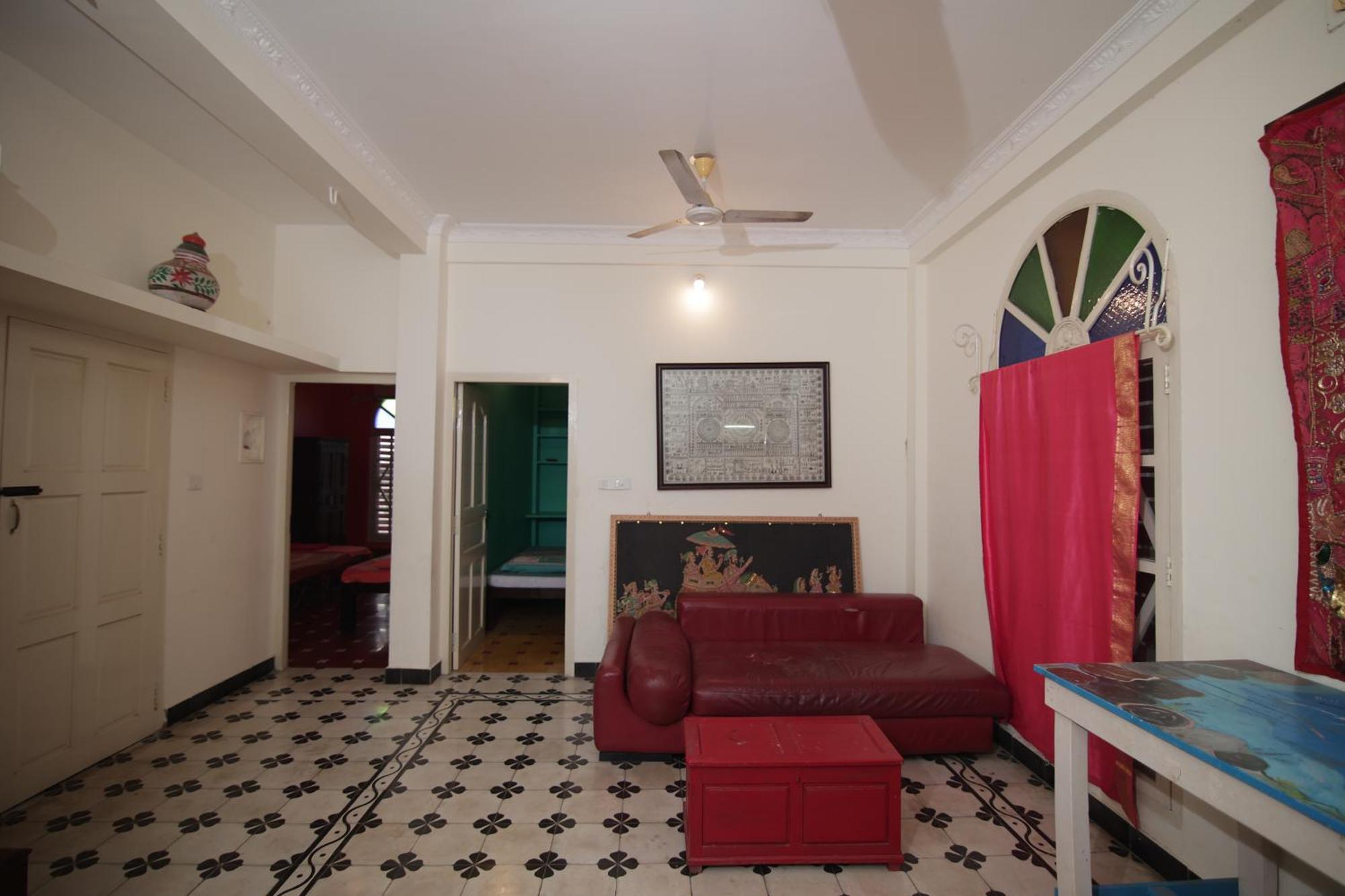 Holi-Wood Guesthouse Pondicherry Dış mekan fotoğraf
